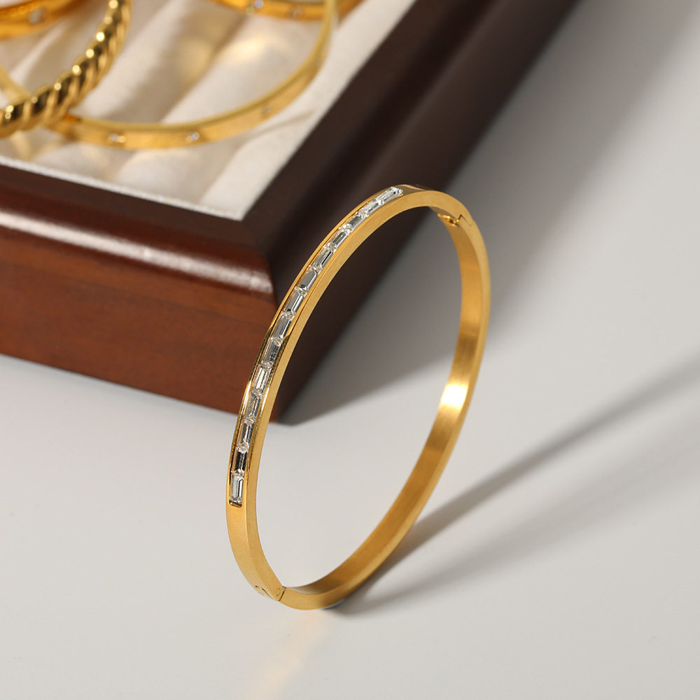 INS EUROPEAN AND AMERICAN STYLE TITANIUM STEEL LIVE MOUTH PLATED 18K GOLD BRACELET DOES NOT FADE BRACELET WOMENS HIGH-END SENSE LIGHT LUXURY ZIRCON HAND JEWELRY