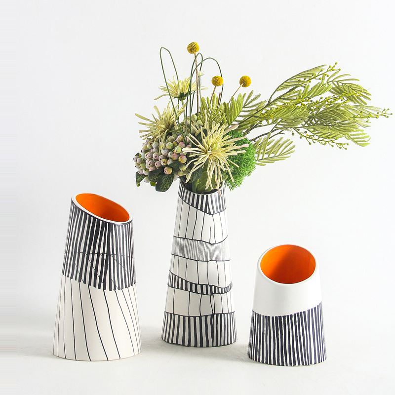 简约现代手绘线条陶瓷艺术花瓶摆件居家样板房插花器民宿软