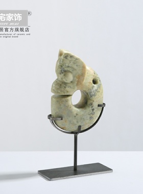 玉猪龙摆件创意家居软装配饰样板房客厅办公室桌面装饰玉石工艺品