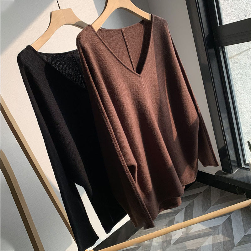 羊绒羊毛V领套头蝙蝠袖毛针织衫