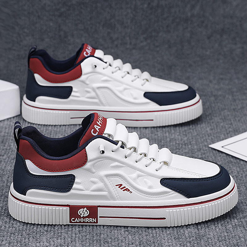 2026新款春季男鞋青少年一脚蹬潮流厚底皮面运动休闲板鞋小白潮鞋