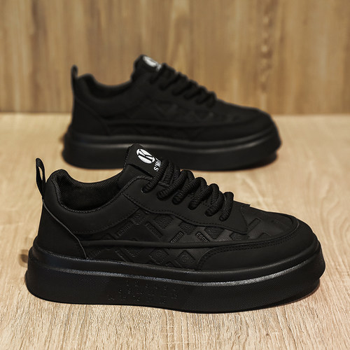 男鞋2026新款春季纯黑色厚底通勤休闲板鞋软底增高运动上班工作鞋