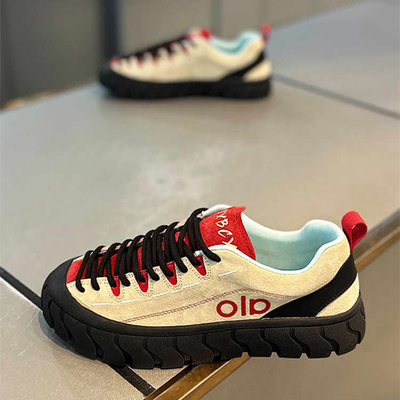 翻毛皮男鞋2025冬季新款欧洲站运动休闲皮面板鞋厚底防滑工作潮鞋