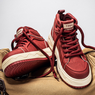 高帮鞋男款冬季潮流百搭休闲板鞋青少年运动厚底学生本命年红色鞋