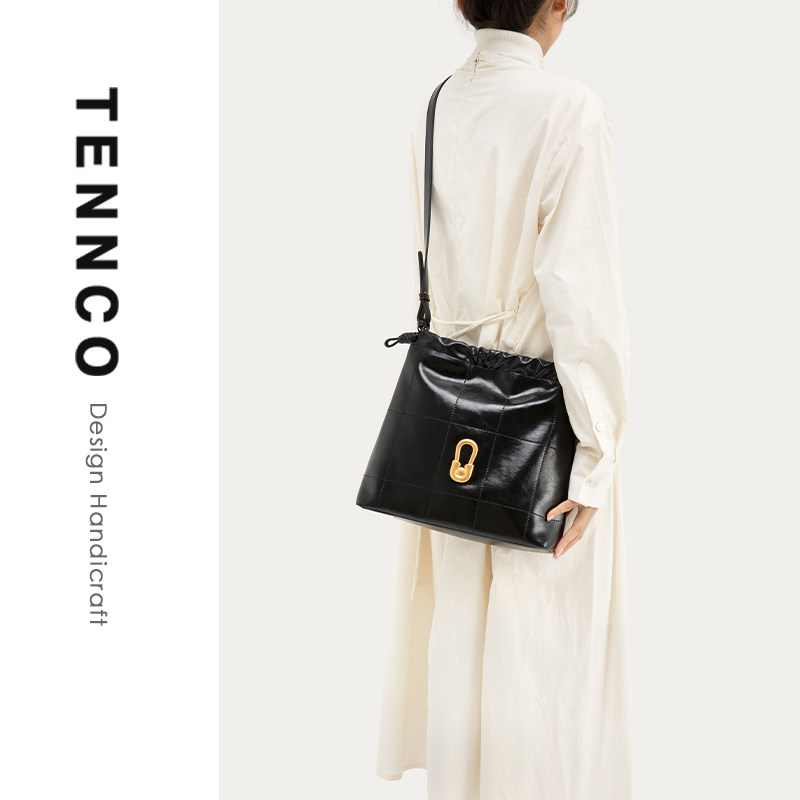 TENNCO【软袋包】2024新款通勤大容量真皮hobo包单肩斜挎水桶包女,箱包皮具/热销女包/男包,水桶包,淘宝优惠券,粉丝福利购,淘宝优惠卷