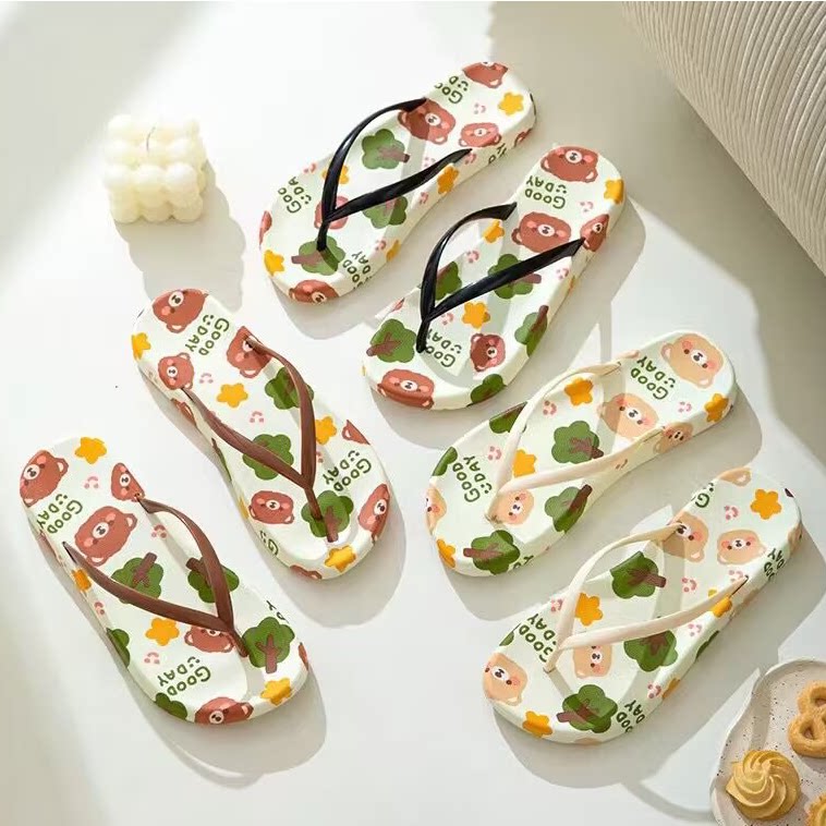 信智利人字拖夏女卡通熊外穿舒适平底学生简约海边沙滩夹脚凉拖鞋