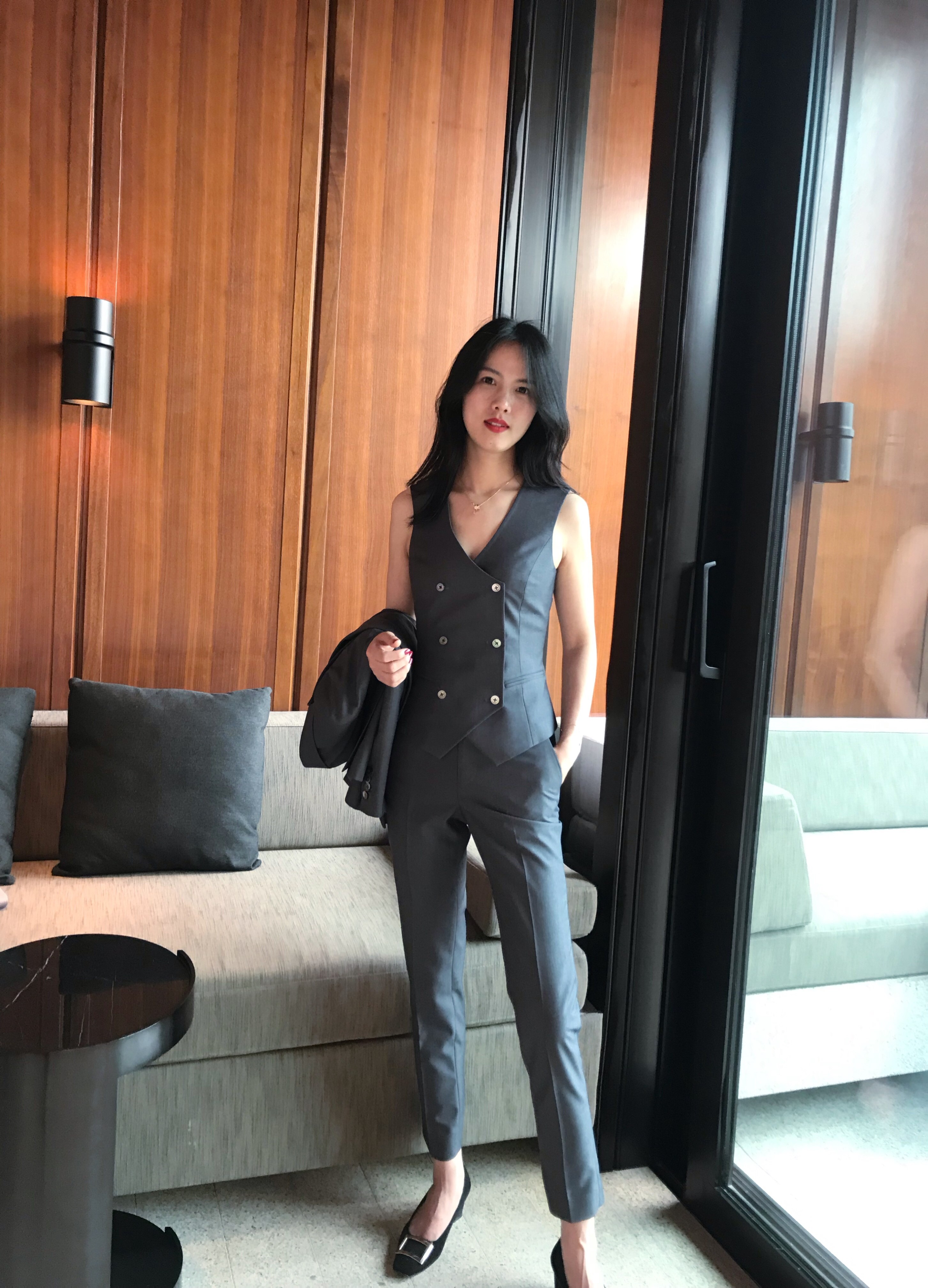 新款灰色单排扣修身显瘦西装套装女职业白领工装西服外套