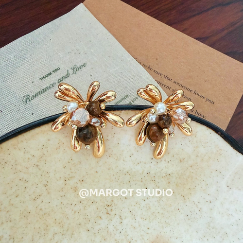 Margot手作金属花朵造型耳环女水钻珍珠金色耳饰时尚百搭耳钉耳夹