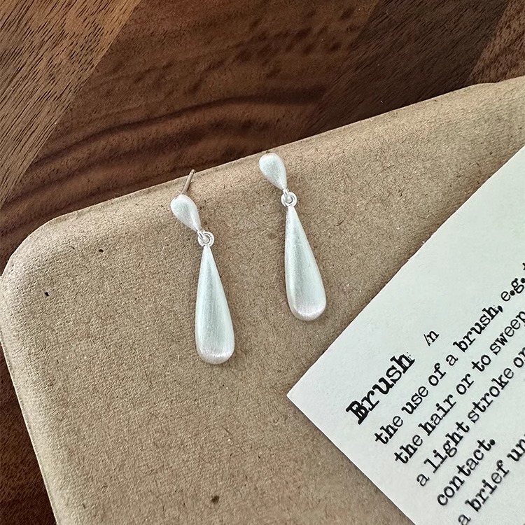 银色拉丝水滴耳环2024新款