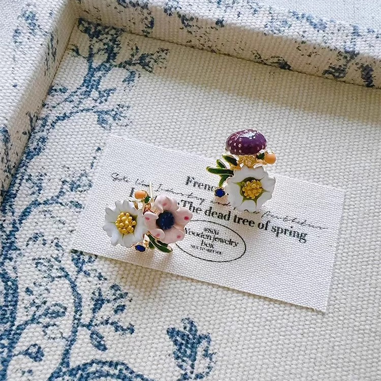 Margot手作小众油画感不对称耳钉适合春天的花朵耳环无耳洞女耳夹