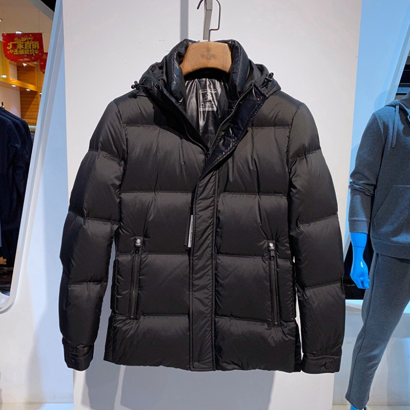派骆卡蒙连帽黑色轻柔男士羽绒服