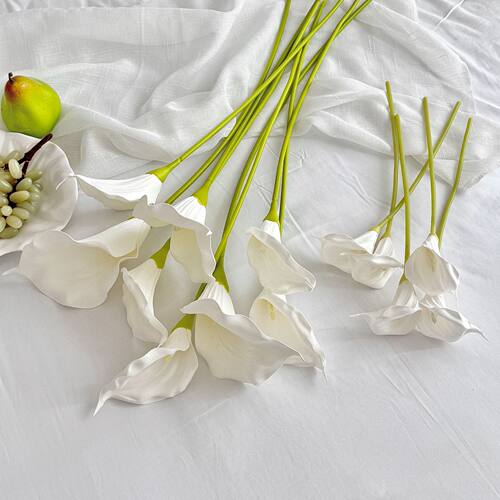 马蹄莲仿真花餐桌花束摆件毕业花