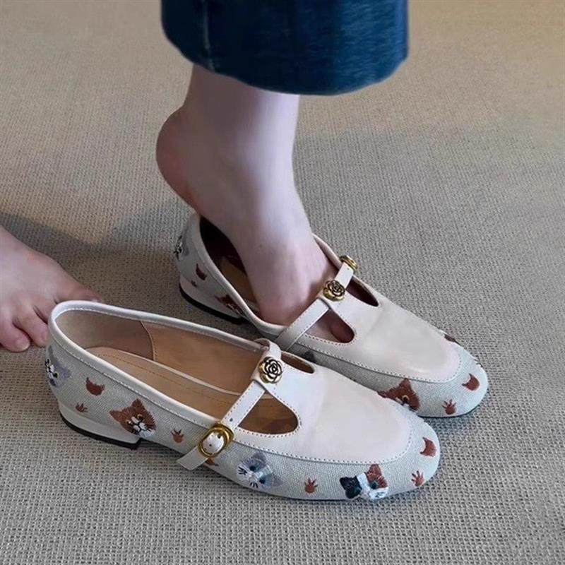 羊皮版~软皮拼接一脚蹬玛丽珍乐福鞋女低跟一字扣山茶花刺绣单鞋,女鞋,乐福鞋（豆豆鞋）,淘宝优惠券,粉丝福利购,淘宝优惠卷