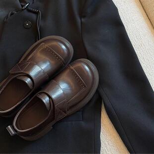 复古松糕大头小皮鞋女2026春秋新款棕色英伦风厚底魔术贴乐福单鞋