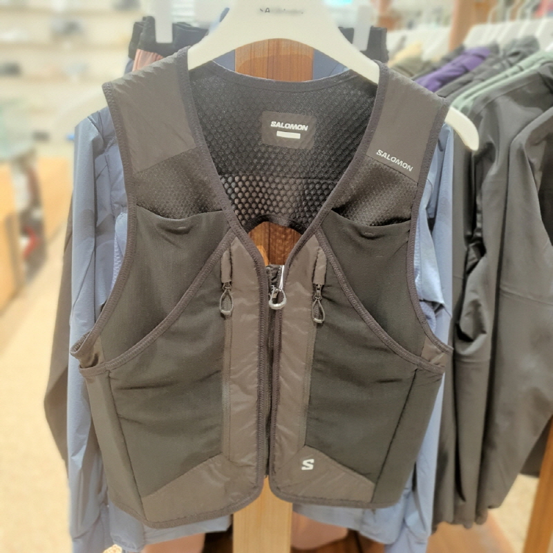 不退换全韩百货SALOMON/萨洛蒙韩代24冬马夹 S243001HVE71 4K20