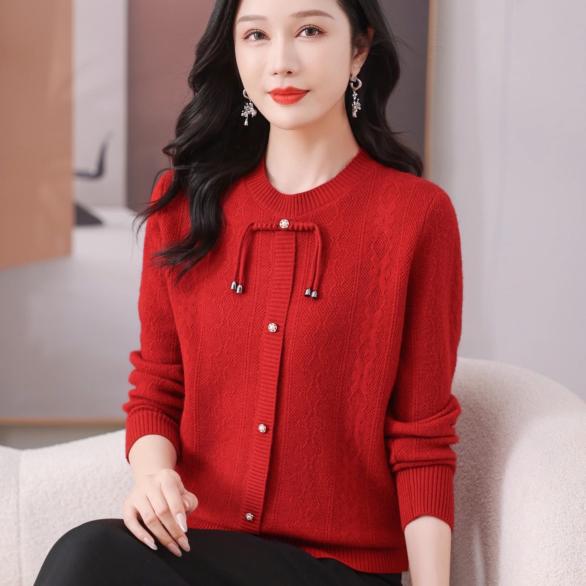 中老年新款妈妈秋装打底衫洋气质上衣中年女装毛衣春秋针织衫衣服