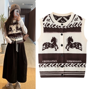 2026早春新品复古学院风撞色小马提花圆领针织马甲背心女
