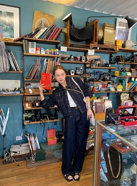 早春港风美式复古气质修身短款牛仔外套高腰微喇裤两件套女C8715