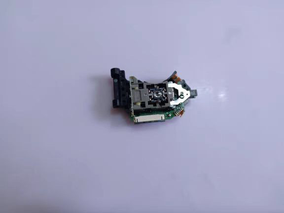 全新原装SF－HD850激光头适应于 SCD-S300 CD-S2100 CD-S3000