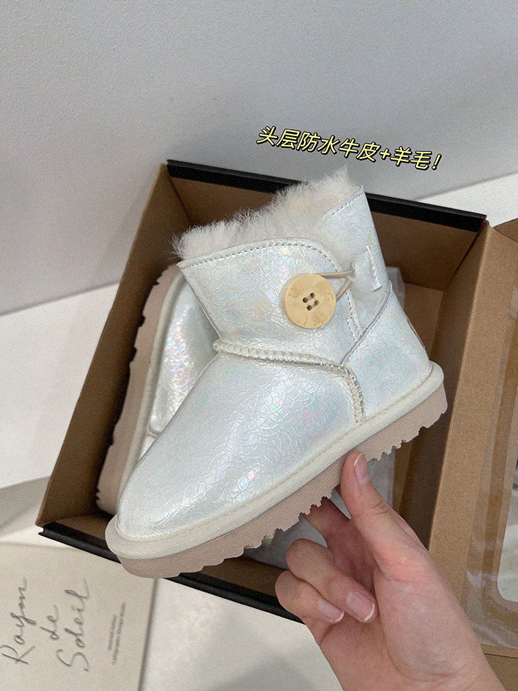 童靴女童真皮雪地靴儿童洋气镭射压花短靴小女孩皮毛一体保暖棉鞋