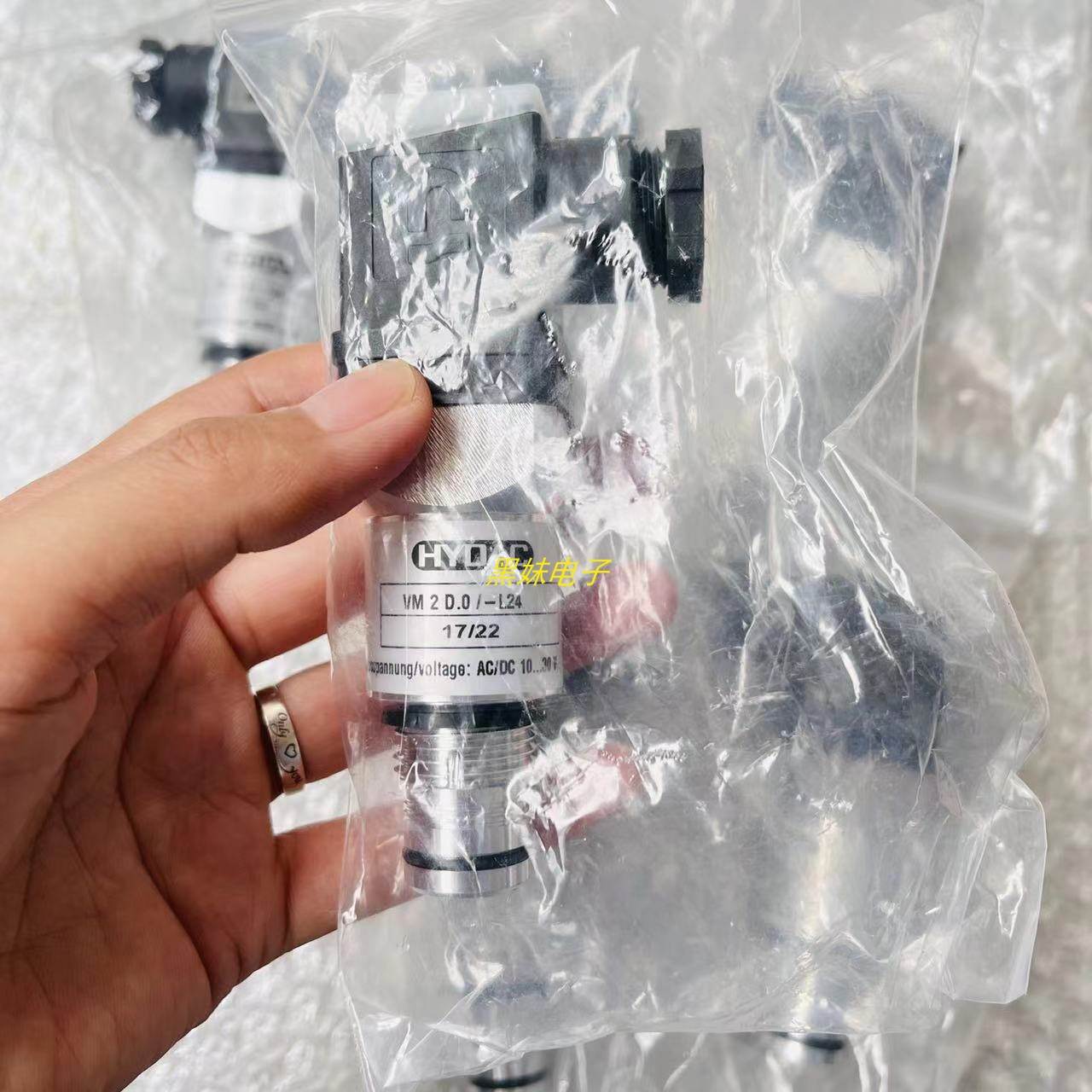 议价商品勿拍HYDAC VR 2 D.1/L24发讯器HYDAC VR 2.5议价商品勿拍
