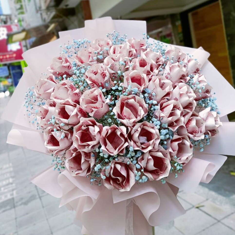 台湾台北母親節生日父親節同城速递有錢花台幣鈔票創意花束