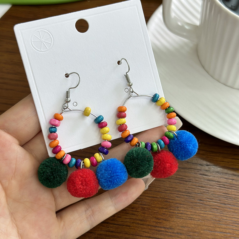 新款旅游度假民族风糖果彩色米珠毛球耳环毛绒球球长款流苏耳坠