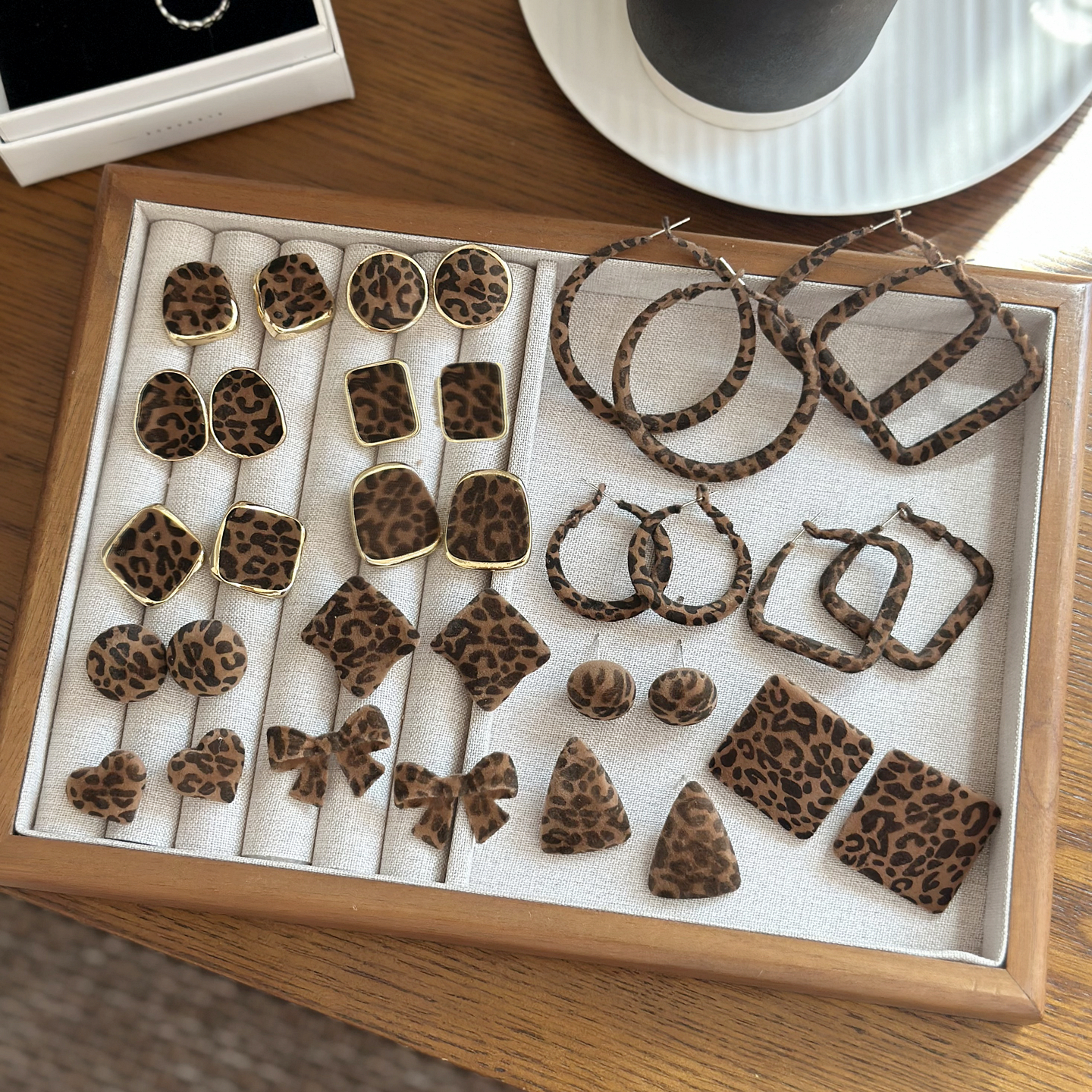 秋冬植绒豹纹耳环新款爆款耳饰