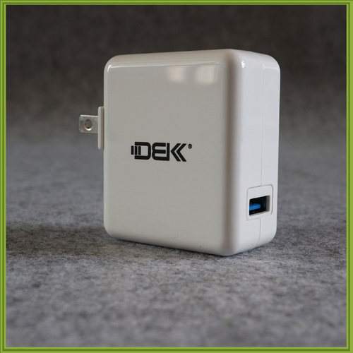 DBK/迪比科18W 便携QC3.0快充头USB充电器适用小米OPPO手机2.4A