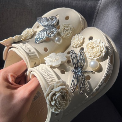 crocs洞洞鞋配饰高级感蝴蝶花朵