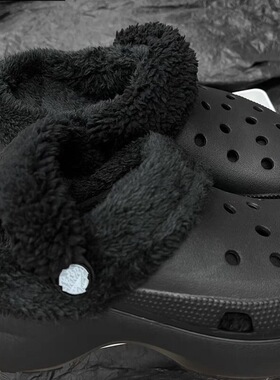 适配crocs卡骆驰泡芙云朵鲸鱼洞洞鞋毛绒黑色内胆冬天可拆卸棉套