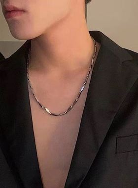 男生锁骨链体育生1S古巴瓜子链肌肉猛男0M健身百搭轻奢毛衣链项链