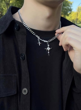 男生项链美式复古星星十字架吊坠嘻哈潮流钛钢项链男款锁骨链配饰