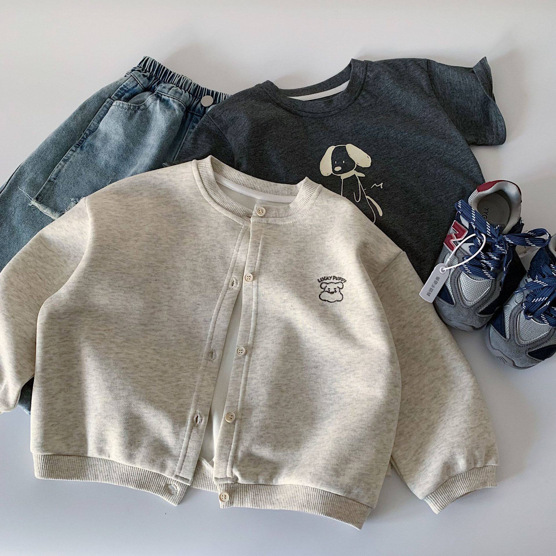 小童韩范简约圆领外套男女童2026春秋装宝宝刺绣开衫儿童夹克衫潮