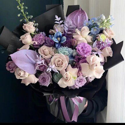 西安花店星河入梦紫玫瑰花蓝莓蝴蝶兰蓬莱松彩掌混搭花束生日