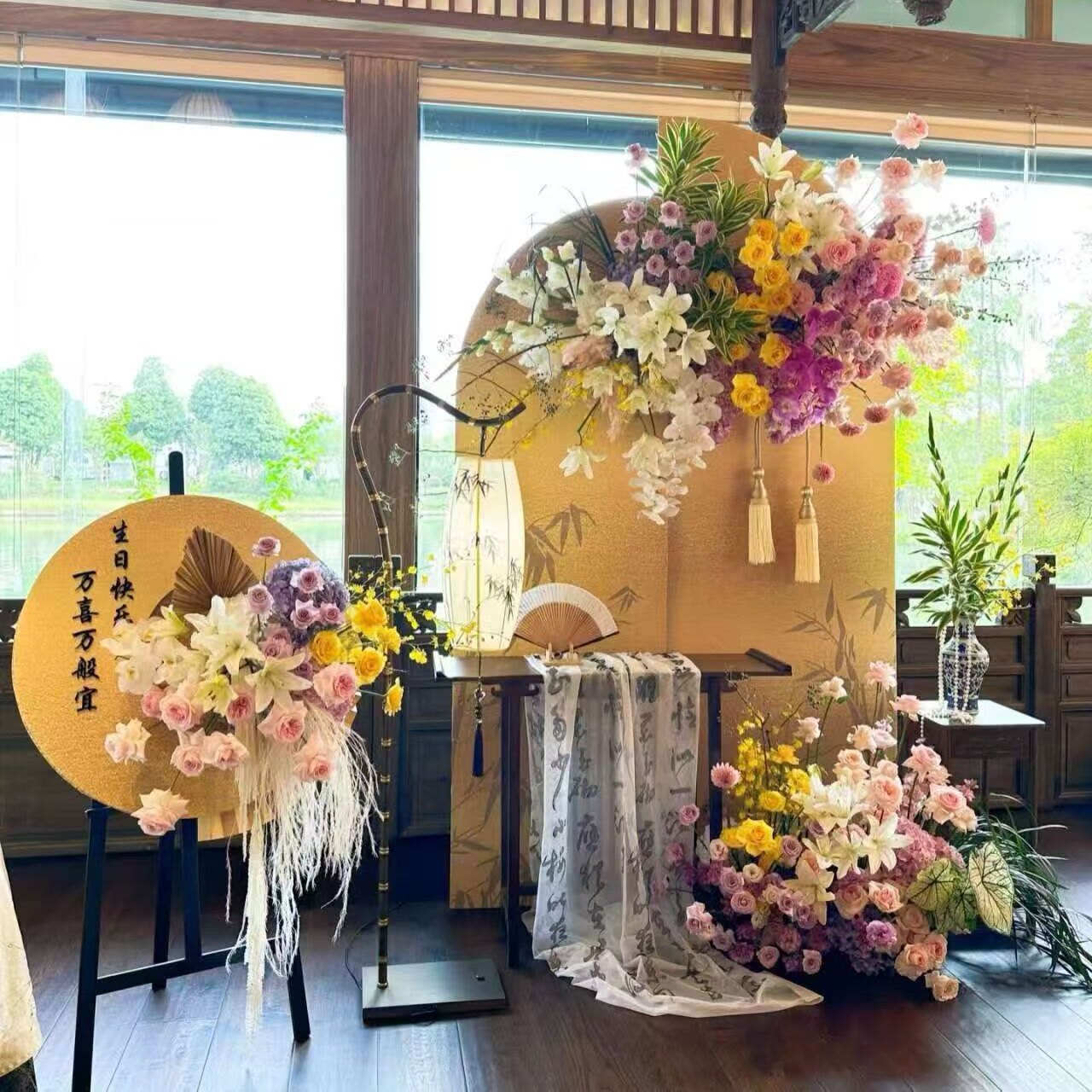 西安花店生日求婚成人礼鲜花现场包间酒店布置