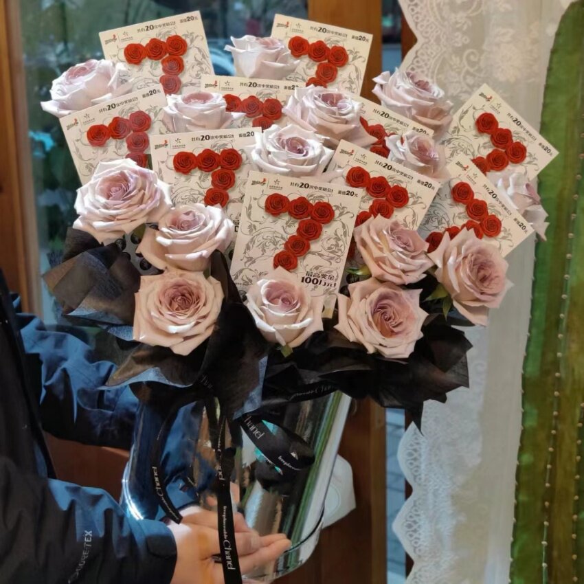 西安同城花店暴富花束抱抱桶生日惊喜情人节母亲节520