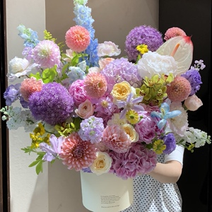 西安花店同城配送鲜花抱抱桶生日情人节闺蜜祝福亲友礼物