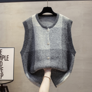 格纹圆领宽松大码针织开衫马甲背心2025秋冬新款马夹外穿毛衣坎肩
