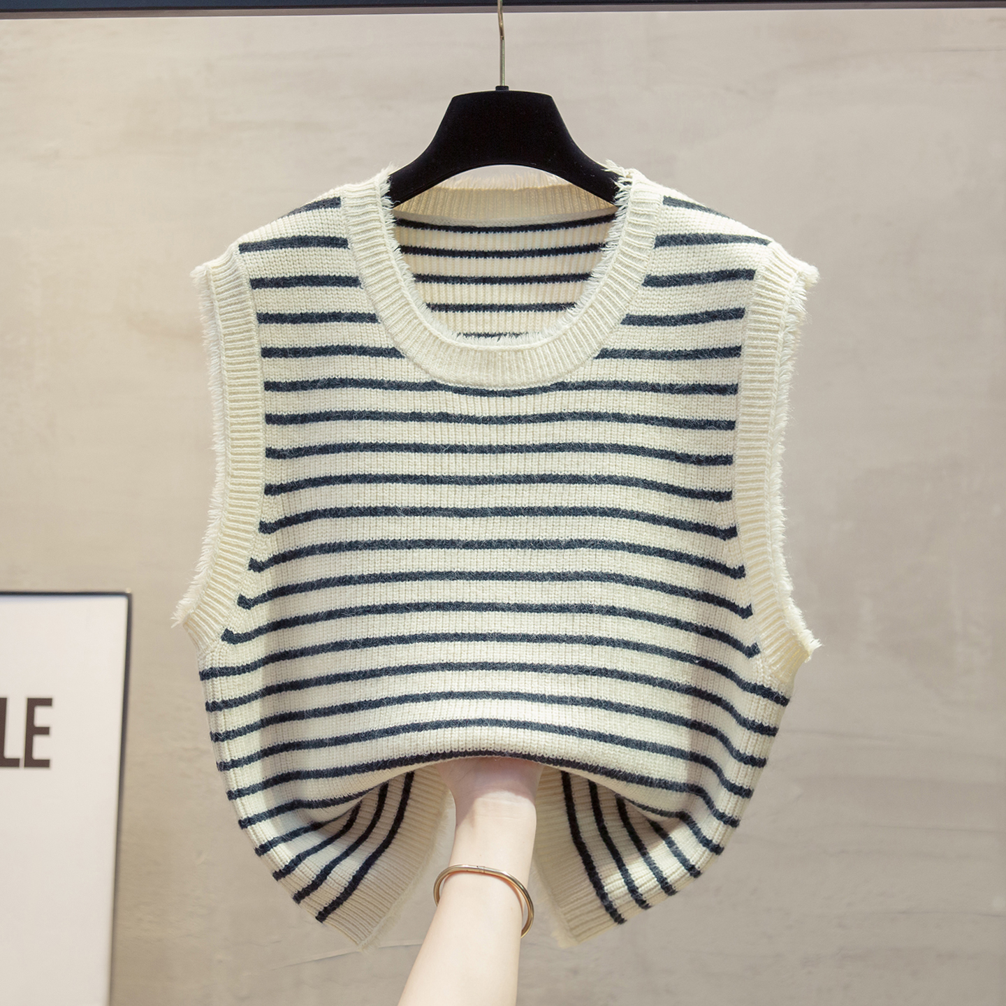 流苏条纹针织马甲背心女毛衣坎肩