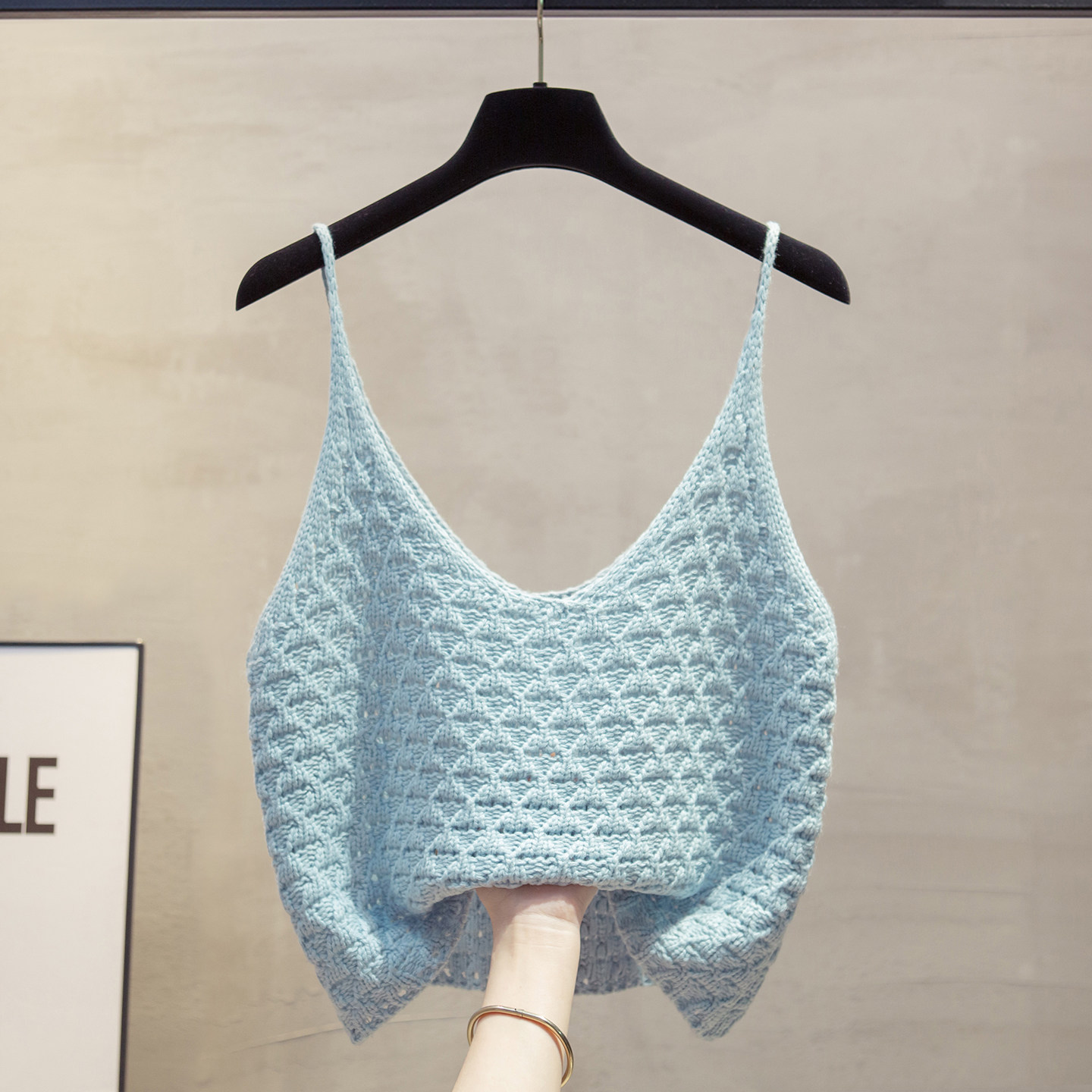 吊带针织马甲背心女2026春秋冬新款宽松外穿马夹叠穿短毛衣坎肩潮