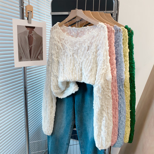 羊毛花纱一字领镂空麻花宽松毛衣