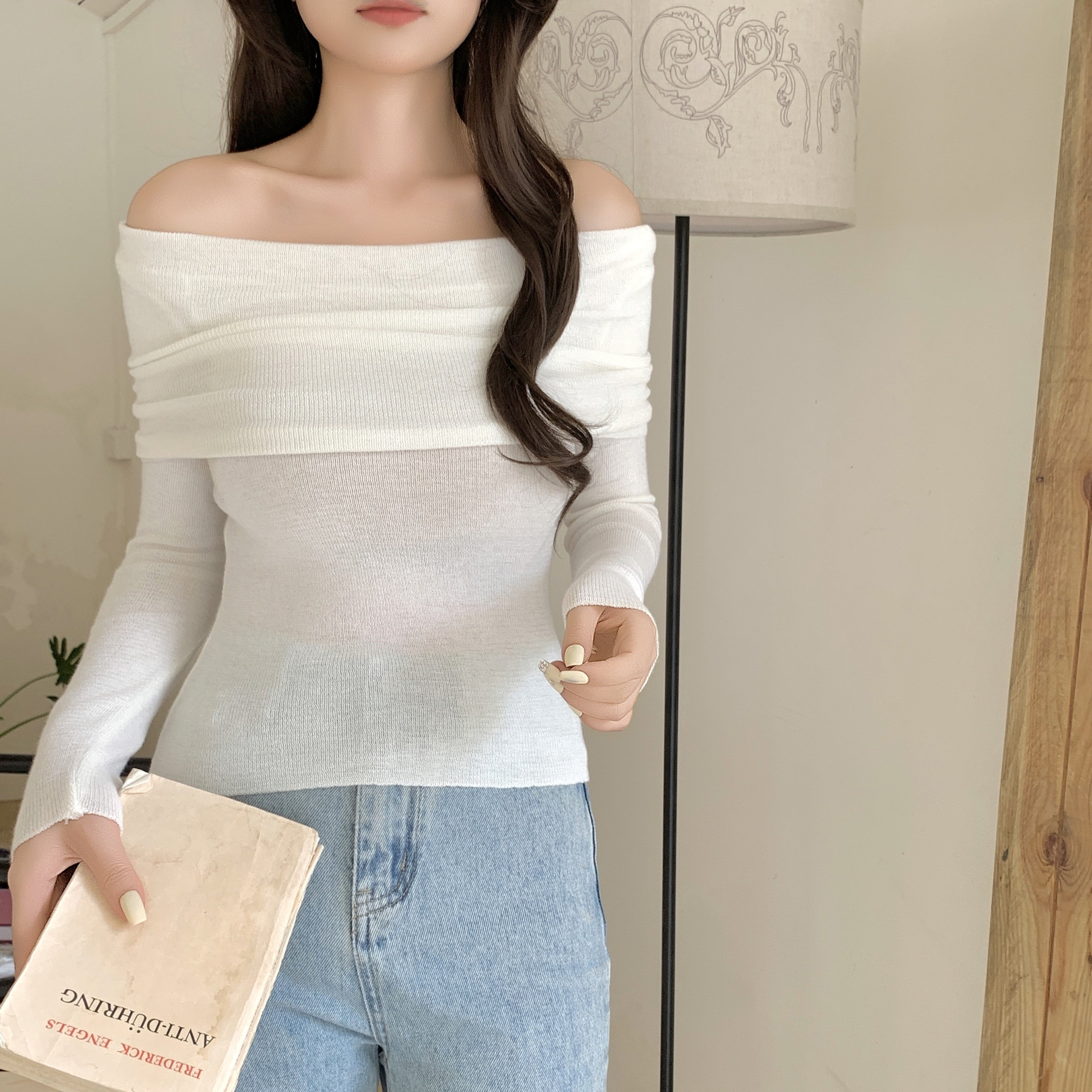 气质温柔风设计感一字肩针织衫女