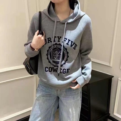 78001 高级感简约气质连帽卫衣女2026春新款长袖字母印花宽松上衣