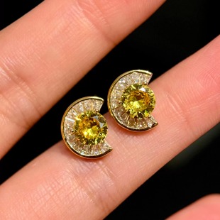蕾迪「月伴」夏日绝搭耳饰｜小月亮明黄钻｜s925银镀真金耳饰耳钉