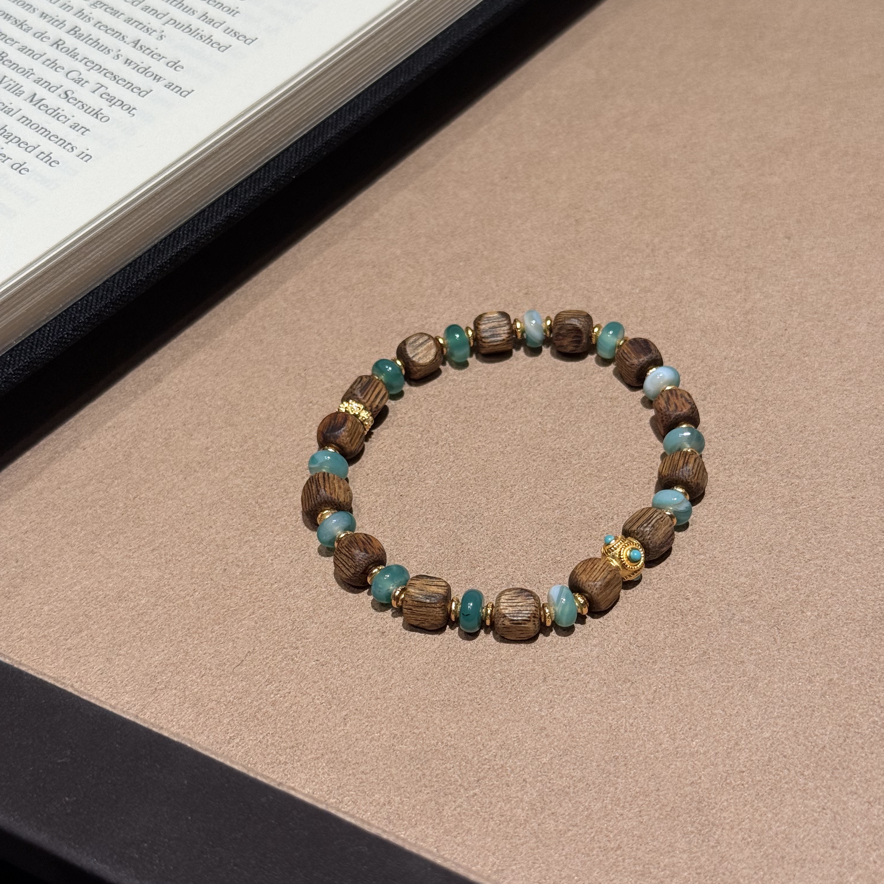 蕾迪「晴柔」奇楠沉香手串