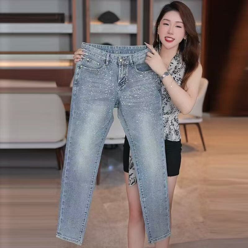 2026新款烫钻小直筒修身牛仔裤