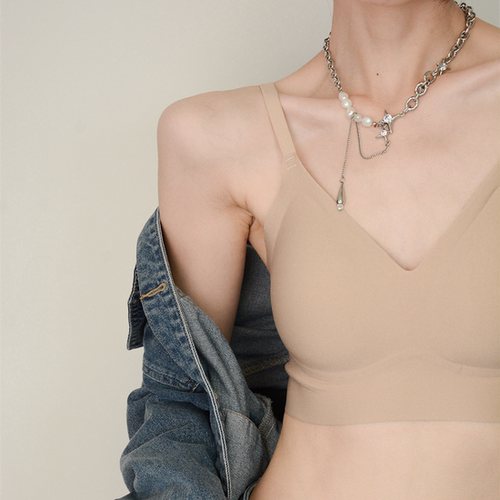 隐形王者超薄款！！内衣女夏季特调深肤色不透无痕背心式文胸美背 - 封面