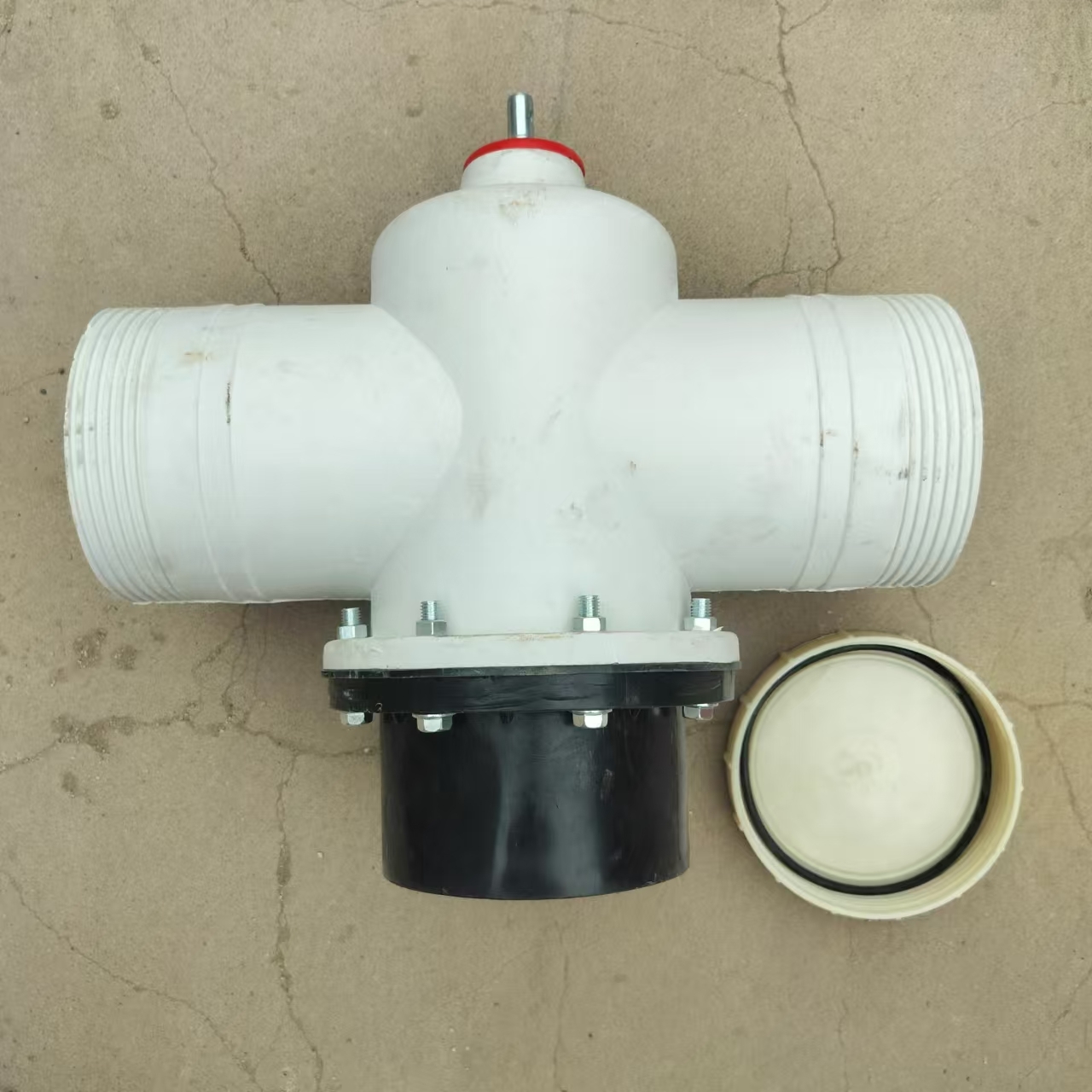 玻璃钢出水口灌溉工具