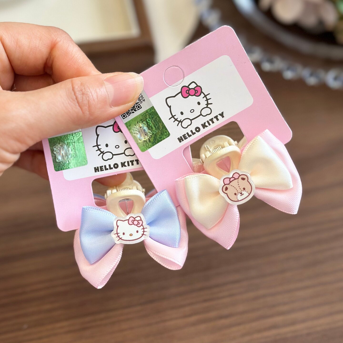 正版Hello kitty立体蝴蝶结缎带抓夹可爱奶油粉蓝甜美公主头对夹